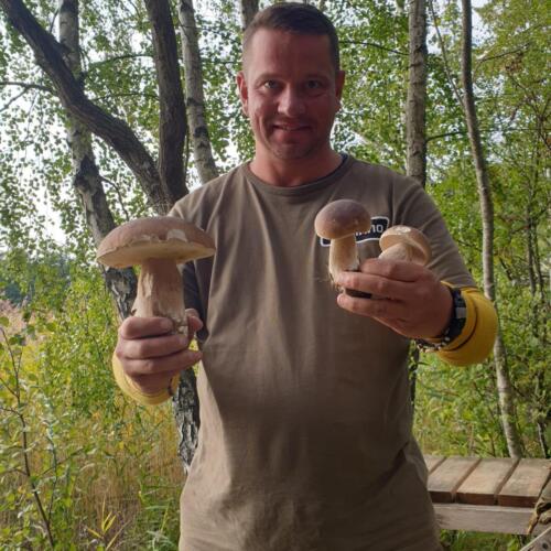 PHOTO-2021-12-02-07-40-33-2